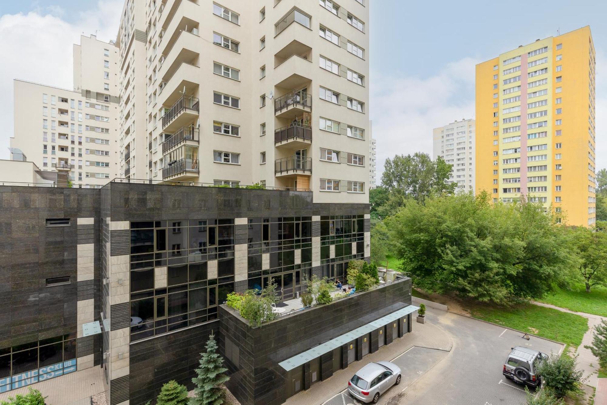 Pejzazowa Metro Wilanowska Mokotow By Renters Warschau